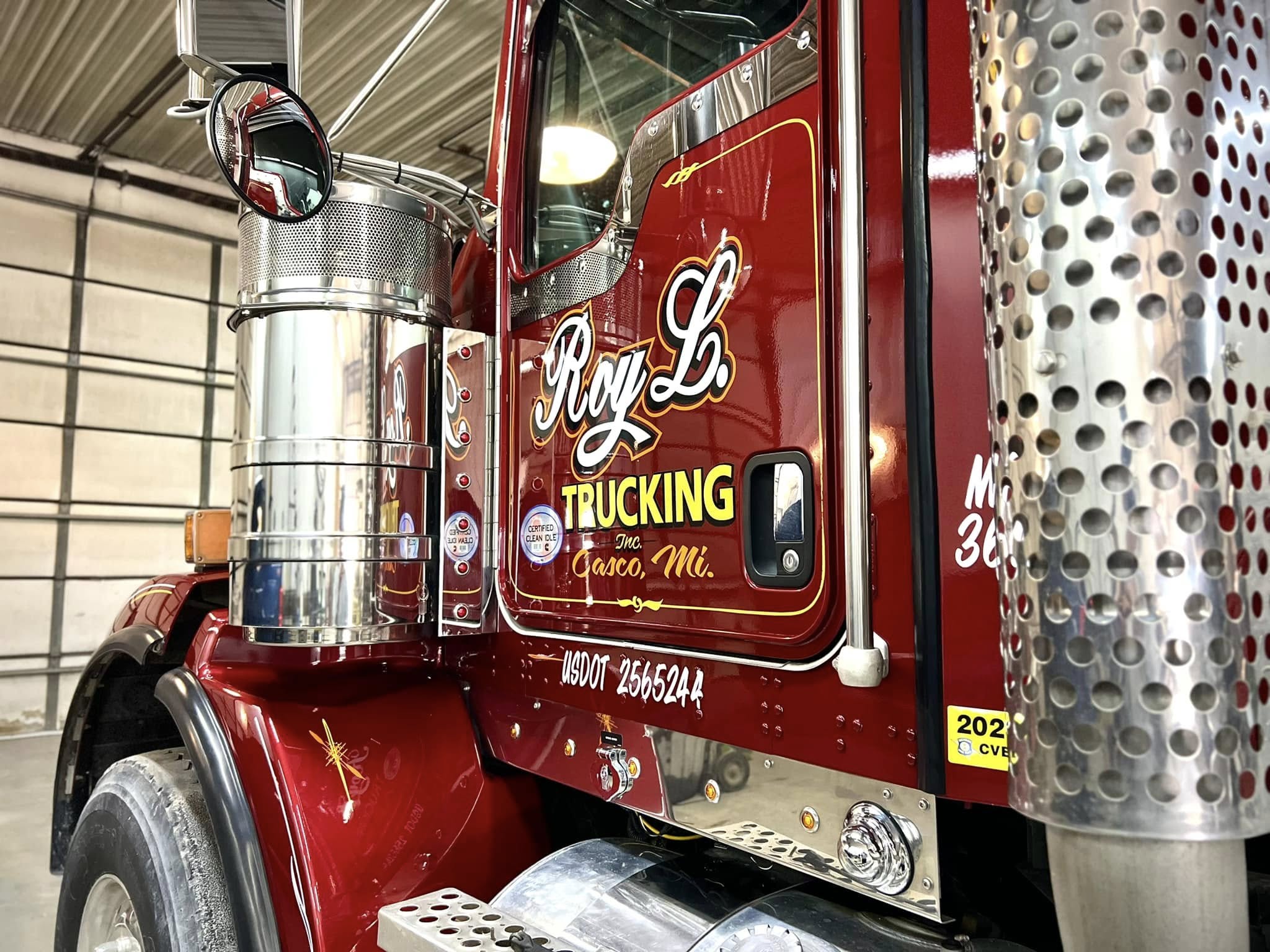 Close view of the Roy L. Trucking door mark